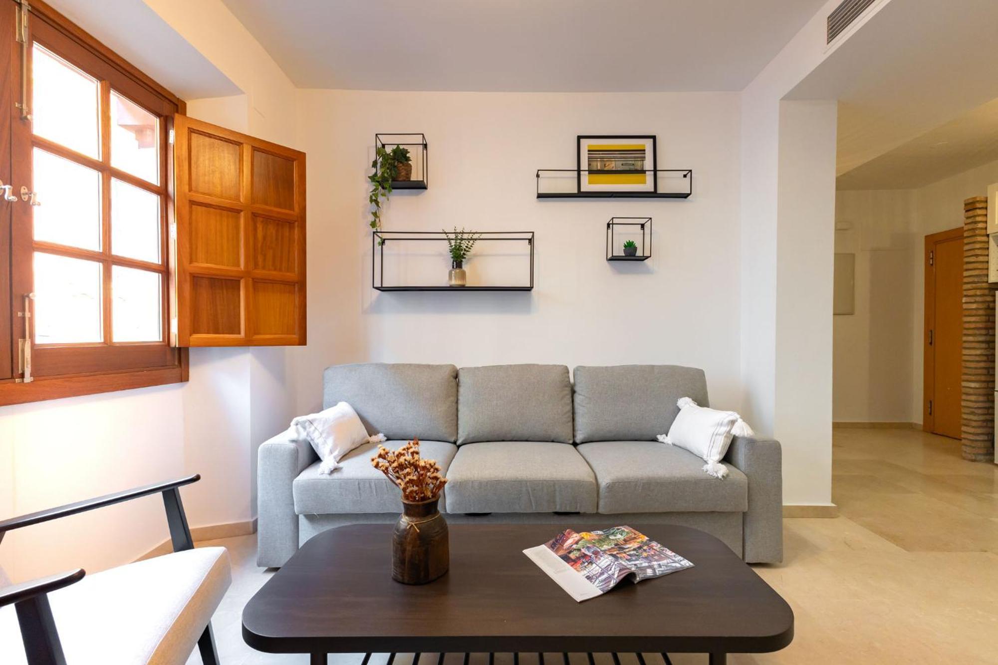 Charming 2 Bedroom Apartment At San Marcos Plaza By Ocityzen セビリア エクステリア 写真