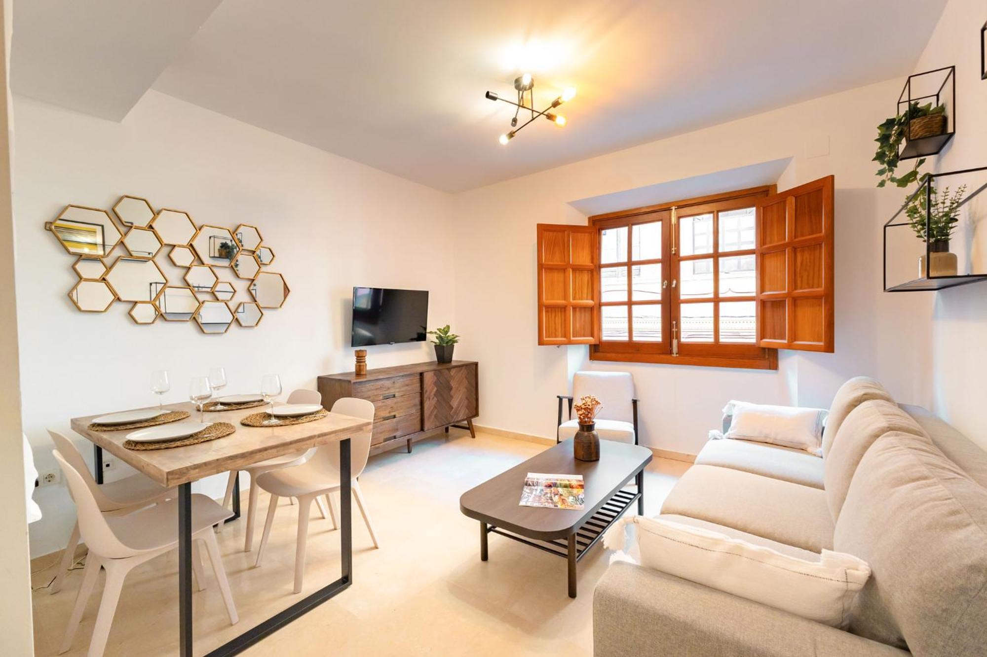 Charming 2 Bedroom Apartment At San Marcos Plaza By Ocityzen セビリア エクステリア 写真