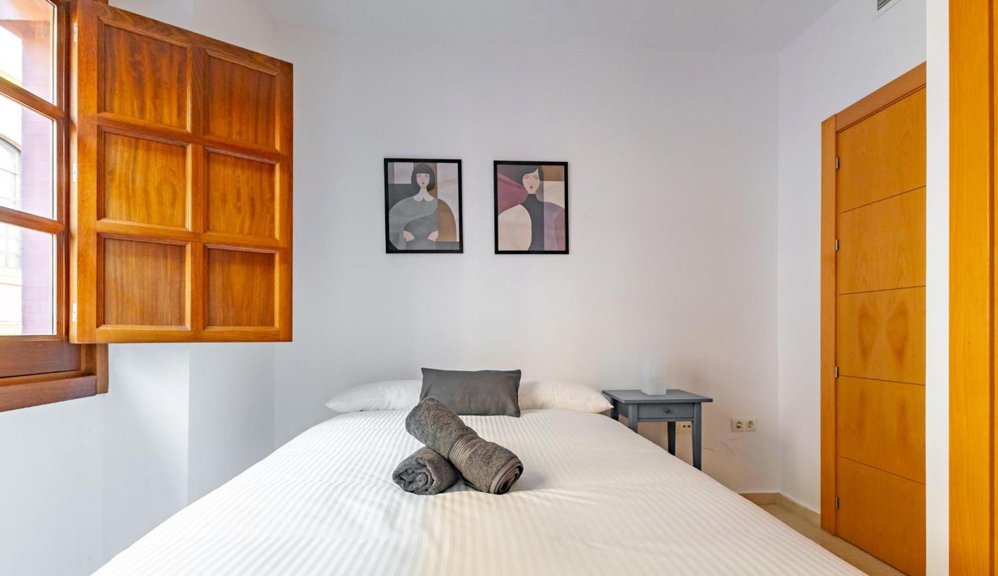 Charming 2 Bedroom Apartment At San Marcos Plaza By Ocityzen セビリア エクステリア 写真
