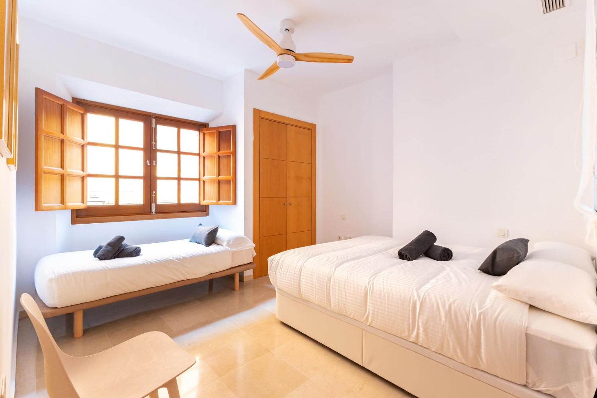 Charming 2 Bedroom Apartment At San Marcos Plaza By Ocityzen セビリア エクステリア 写真